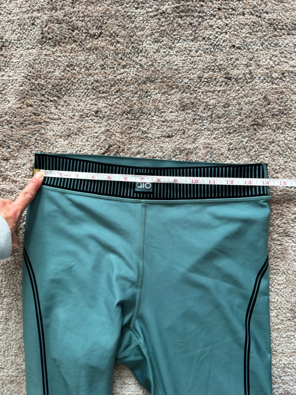 Airlift High-Waist 7/8 Line Up Legging - Picture 4 of 4